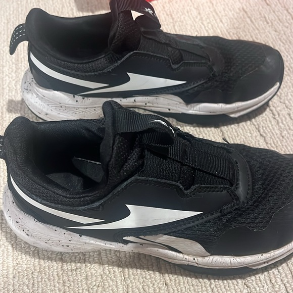 Boys Reebok sneaker - Picture 2 of 5